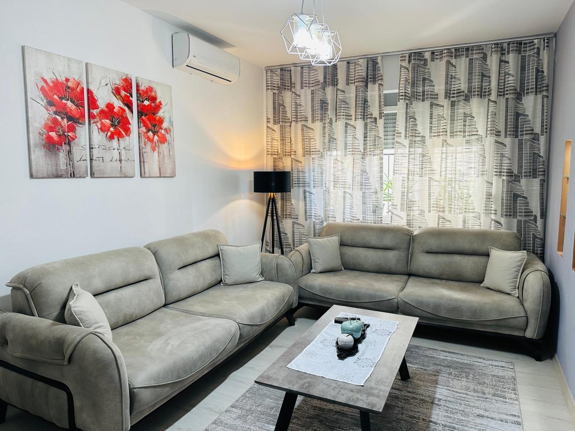 Grace'S Centre Apartment Shkoder Exterior photo