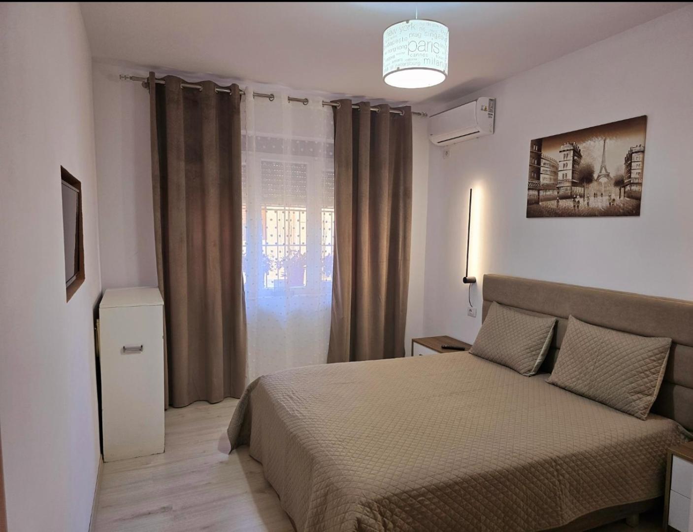Grace'S Centre Apartment Shkoder Exterior photo